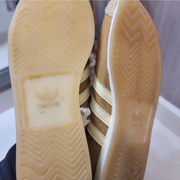 Adidas x Wales Bonner 9.5 - Picture 6 of 7